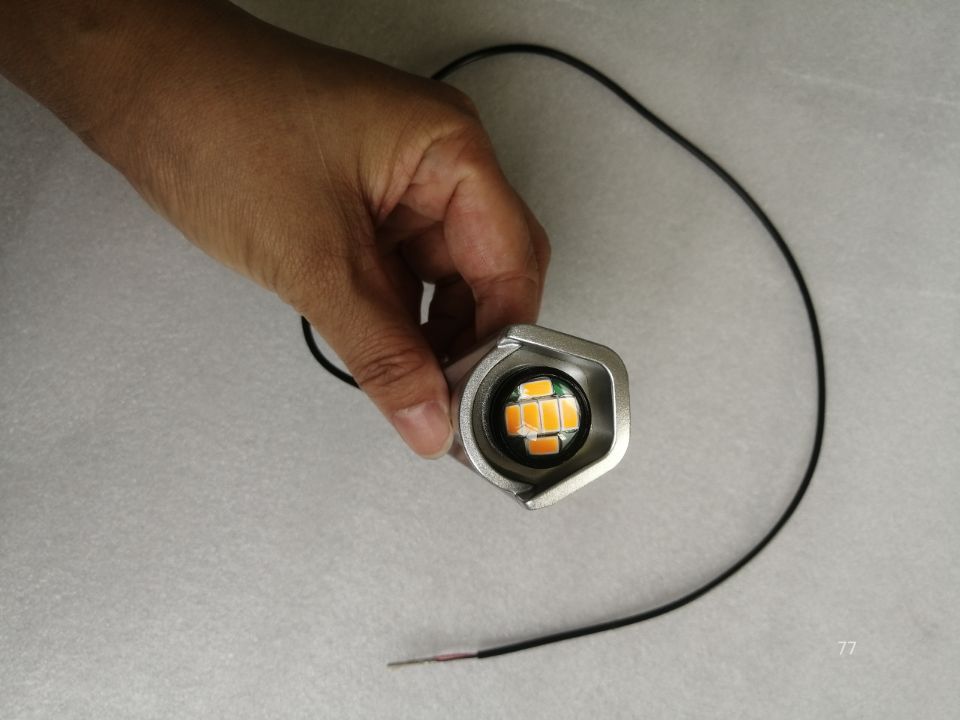 Front Turn Signal light with assy-right (Luz intermitente delantera con ensamblaje-derecha) Dualtron Togo Limited